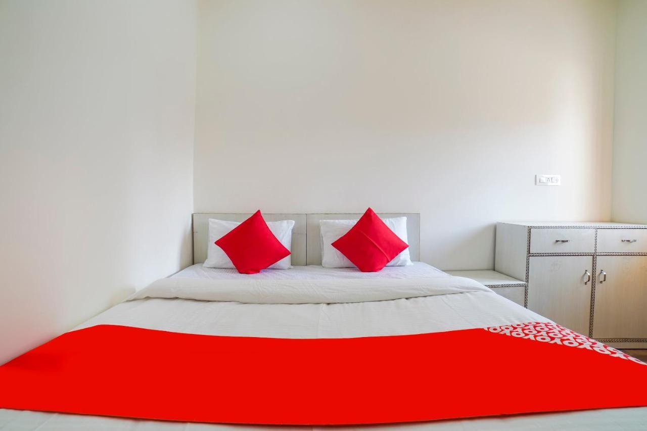 Oyo 67163 Anantham Residency Hotel Narendra Nagar Zewnętrze zdjęcie