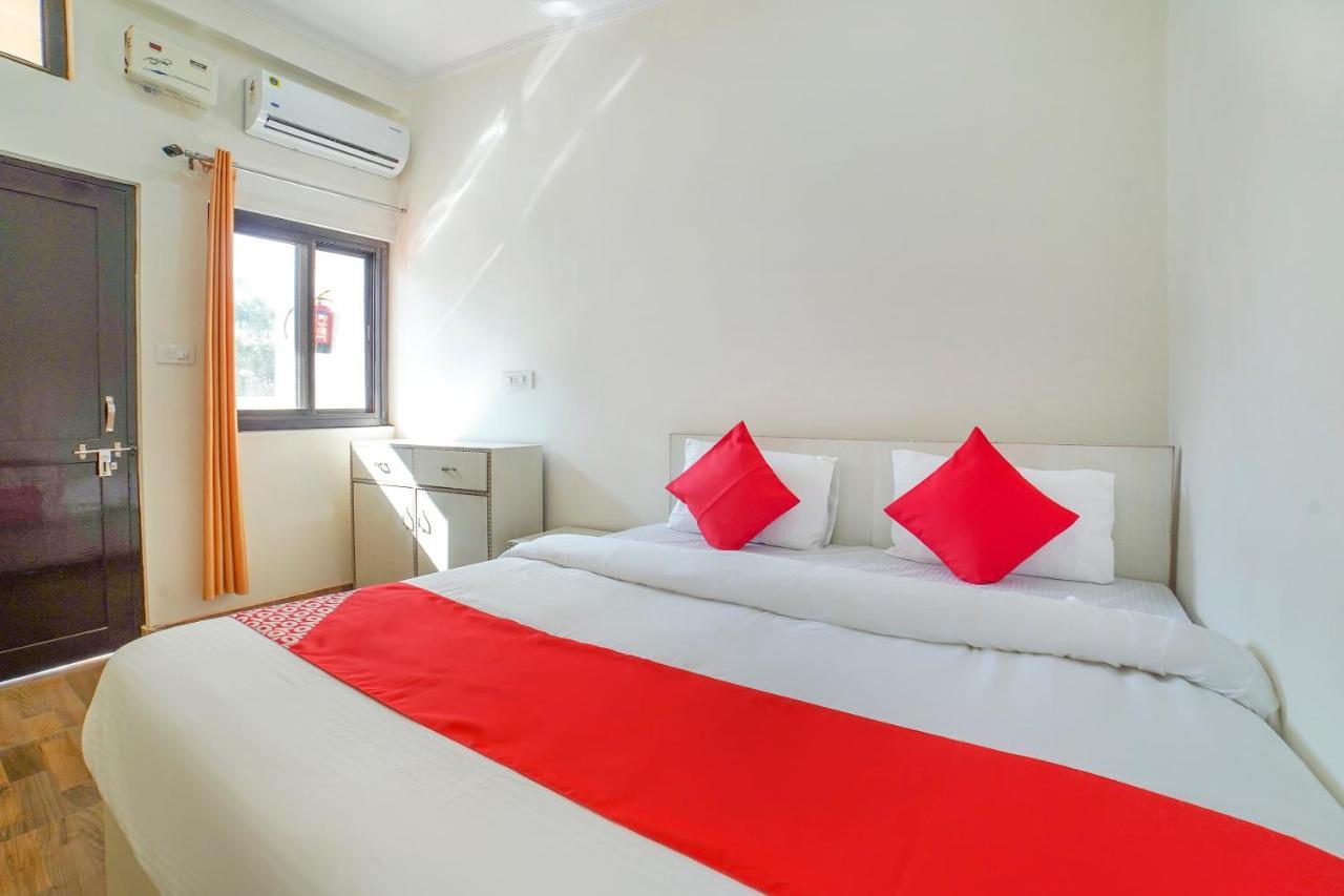 Oyo 67163 Anantham Residency Hotel Narendra Nagar Zewnętrze zdjęcie